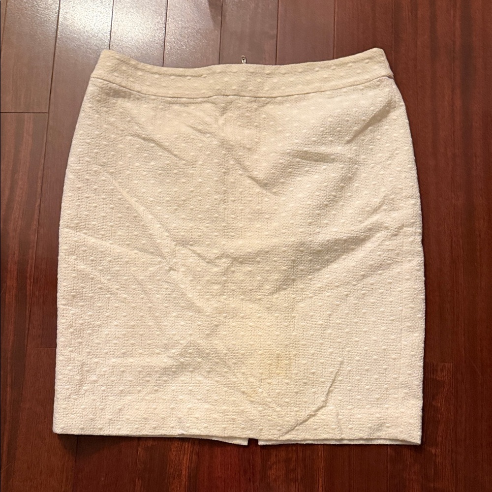 Ann Taylor Cream Textured Pencil Skirt